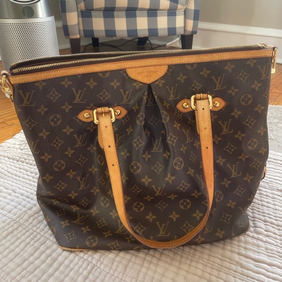 Authentic Louis Vuitton Monogram Palermo GM - Picture 2 of 7